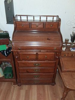 VINTAGE ROLL TOP DESK