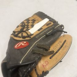 Rawlings RBG36TB Baseball Mitt LHT 12.5” Gold Glove Fastback Full Grain Leather. Used in good condition. Glove does have a name on it & it’s covered u