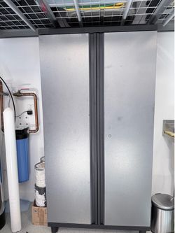 Metal Tool Cabinet