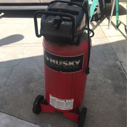 Compressor   De 26 Gallones