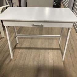 Desk/table