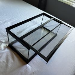 10 Gallon Tank (20.5”x10.5”x8”)