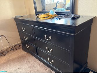 $25 DRESSER W MIRRO