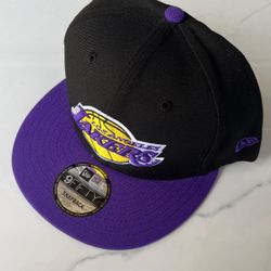 Los Angeles Lakers Snapback Hat$35 