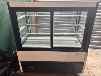 Commercial Refrigerated Display Case – Frigoso Infinity Tech