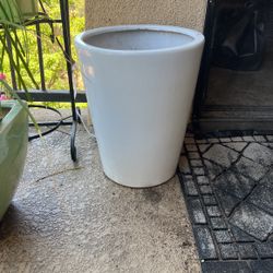 White Ceramic  Vase 