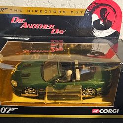 James Bond 007 Corgi The Directors Cut "Die Another Day" from 2002 1 :36 Diecast Car