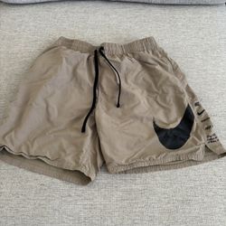 Nike Shorts Sz L