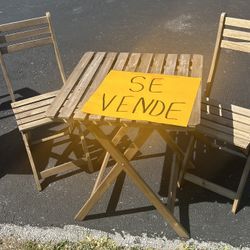 Table With Chairs  - Moving Sale 