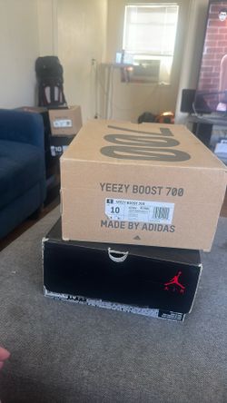 Yeezy 700