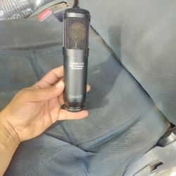 Microphone 