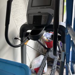 Norditrack x16 elipitical