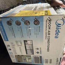 Window AC Unit Midea