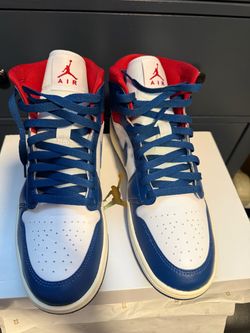 Air Jordan 1 Mid - Men’s 9.5