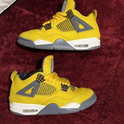 Jordan 4 Lightning 