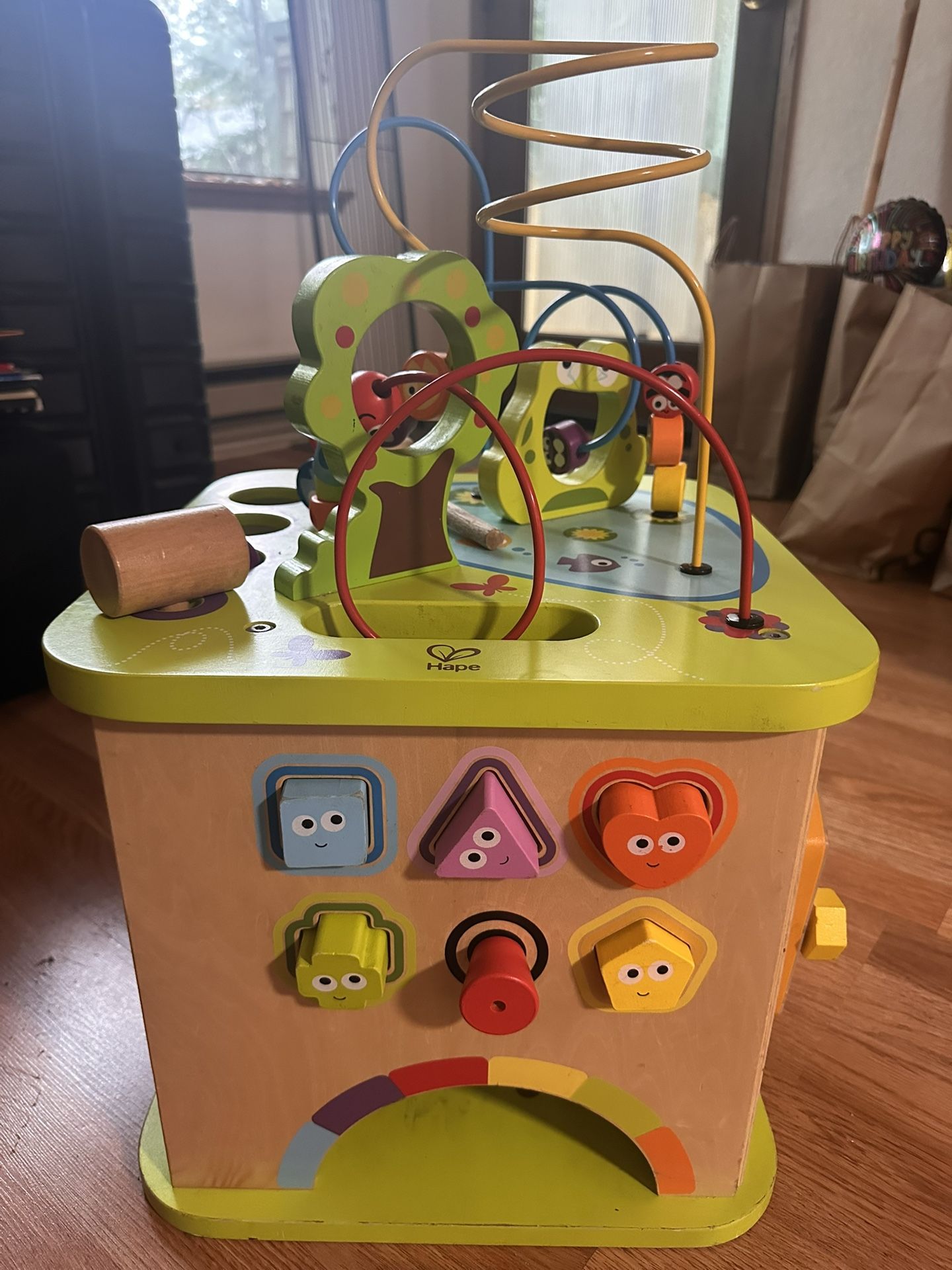 Hape Activity Cube