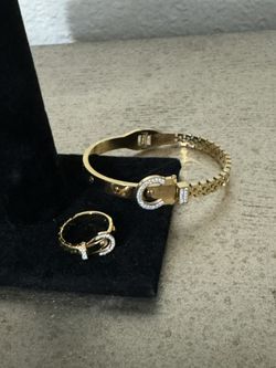 Women’s Bracelet And Ring 