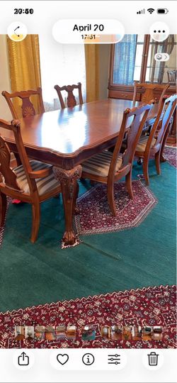 🔥 MUST GO TODAY. Dining table. OBO with 8 chairs. OBO