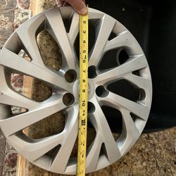 Toyota Original Hubcaps 16” 