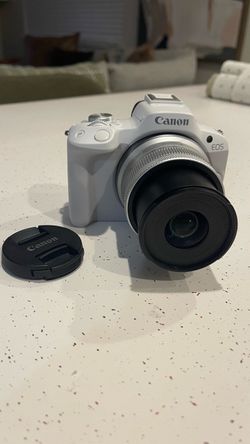 Canon EOS R50 Mirrorless Camera, White (24.2MP}