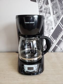 BLACK & DECKER 12 Cup Programmable Coffee Maker - Black (for PARTS)