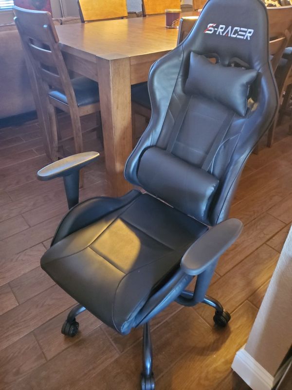 Gaming chair for Sale in Los Banos, CA - OfferUp
