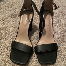 Women’s Heels- Size 6