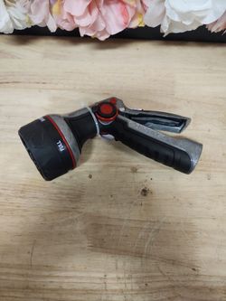 Husky
PRO Rear Trigger Multi-Pattern Nozzle