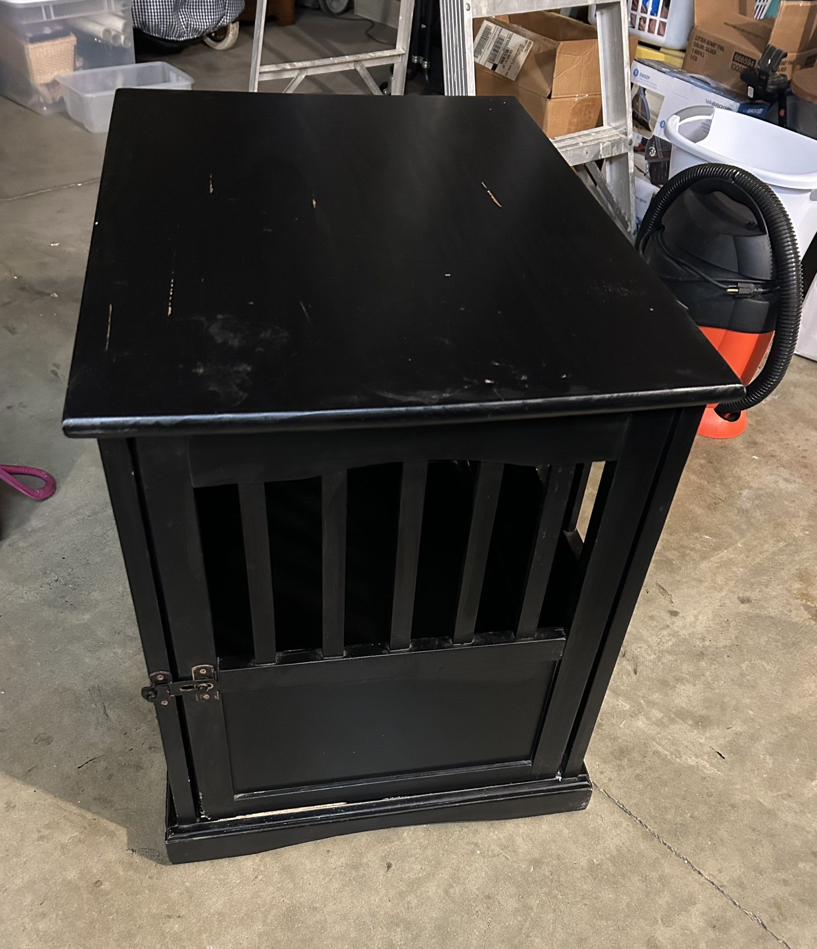 Dog Crate / End Table