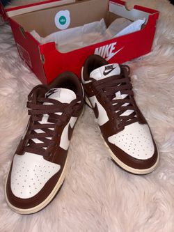 Women’s Nike dunks