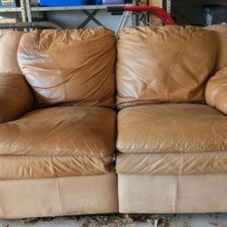 ✨ FREE TAN, LEATHER LOVESEAT ✨