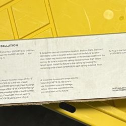 Commercial Electric Shop Light With Bulbs 