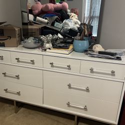 Queen Bed, Dresser w/mirror + Tv Stand + Other Stand 