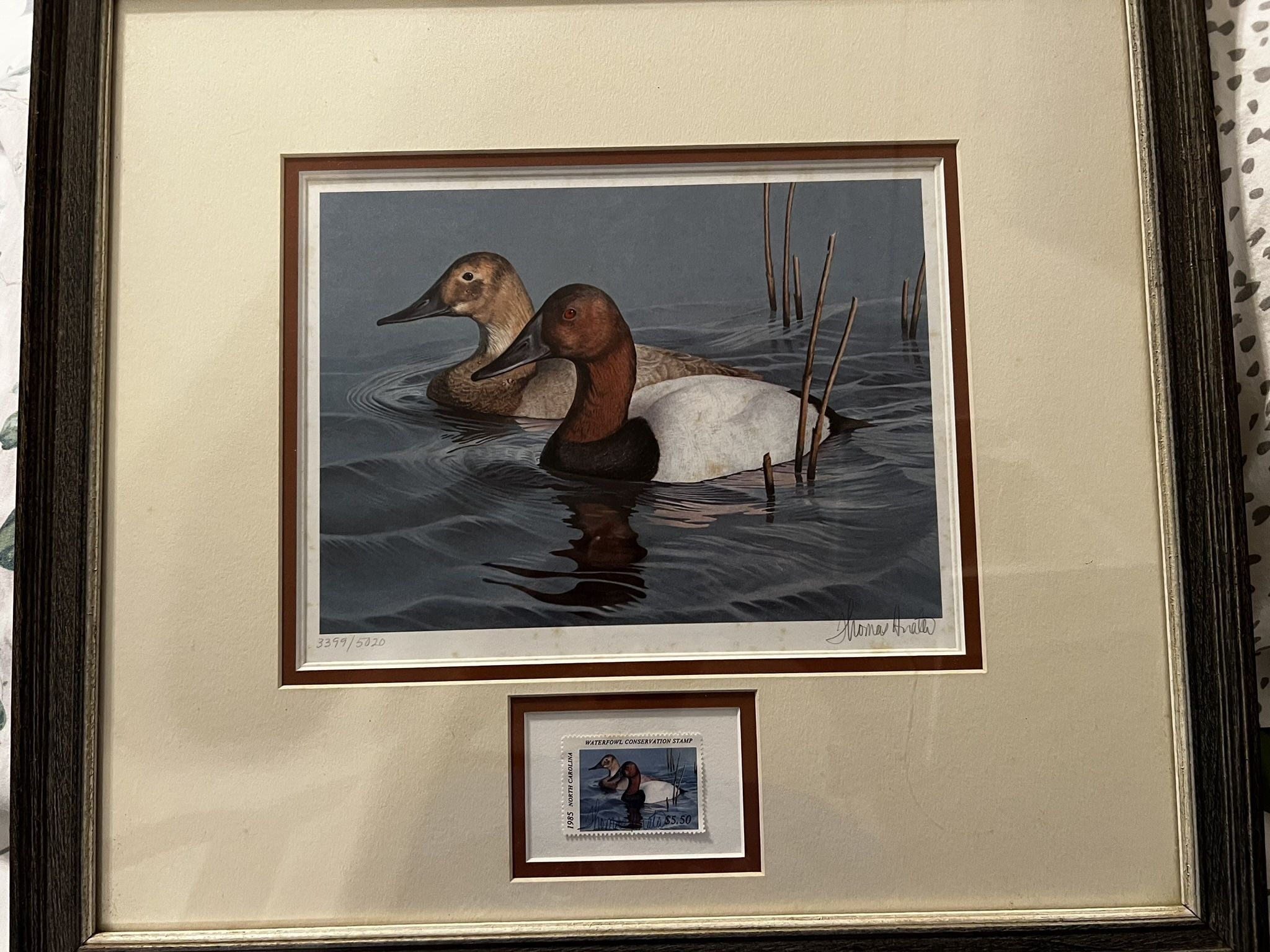 1985 NORTH CAROLINA DUCK STAMP AND PRINT SIGNED BY ARTIST TOM HIRATA FRAMED
