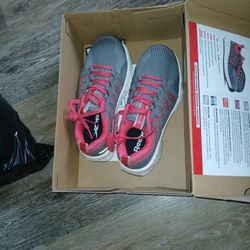 New Women Reebok Tennis 