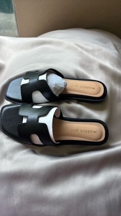 Women sandals size 6
