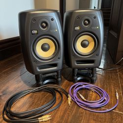 Rokit KRK VXT-6 Studio Monitors + Stands (Pair but 1 won’t Power On)