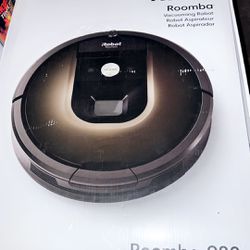 Roomba Vacuuming Robot