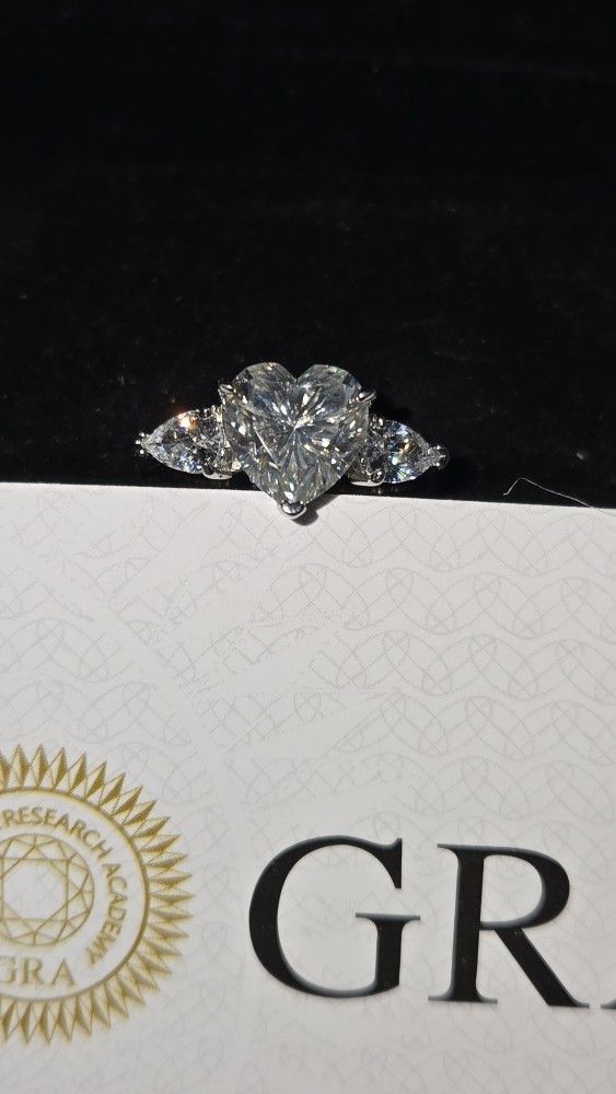Size 7 Moissanite heart cut sterling silver 925 ring 3.0 carat color grade D. 