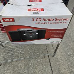 CD and tape player. Radio