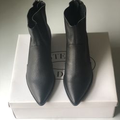 STEVE MADEN ANKLE BOOTIES