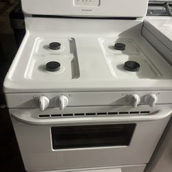 Frigidaire Gas Range 4 Burners Used 