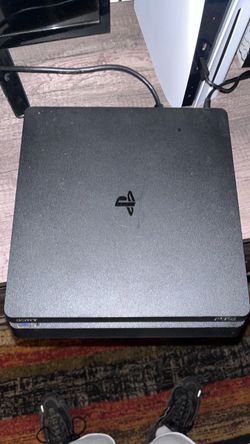 PS4 slim
