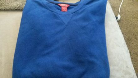 Long sleeve thin sweater
