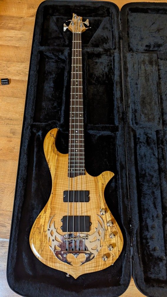 Traben Array Limited Bass Guitar