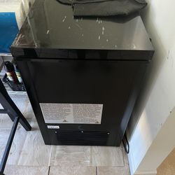 5 Cubic Feet Freezer