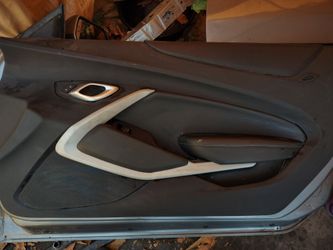 Complete door with window mirror 2020 Camaro got both sides