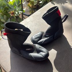 Kids size M 3mil bootie