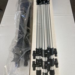 Professional Tripod 