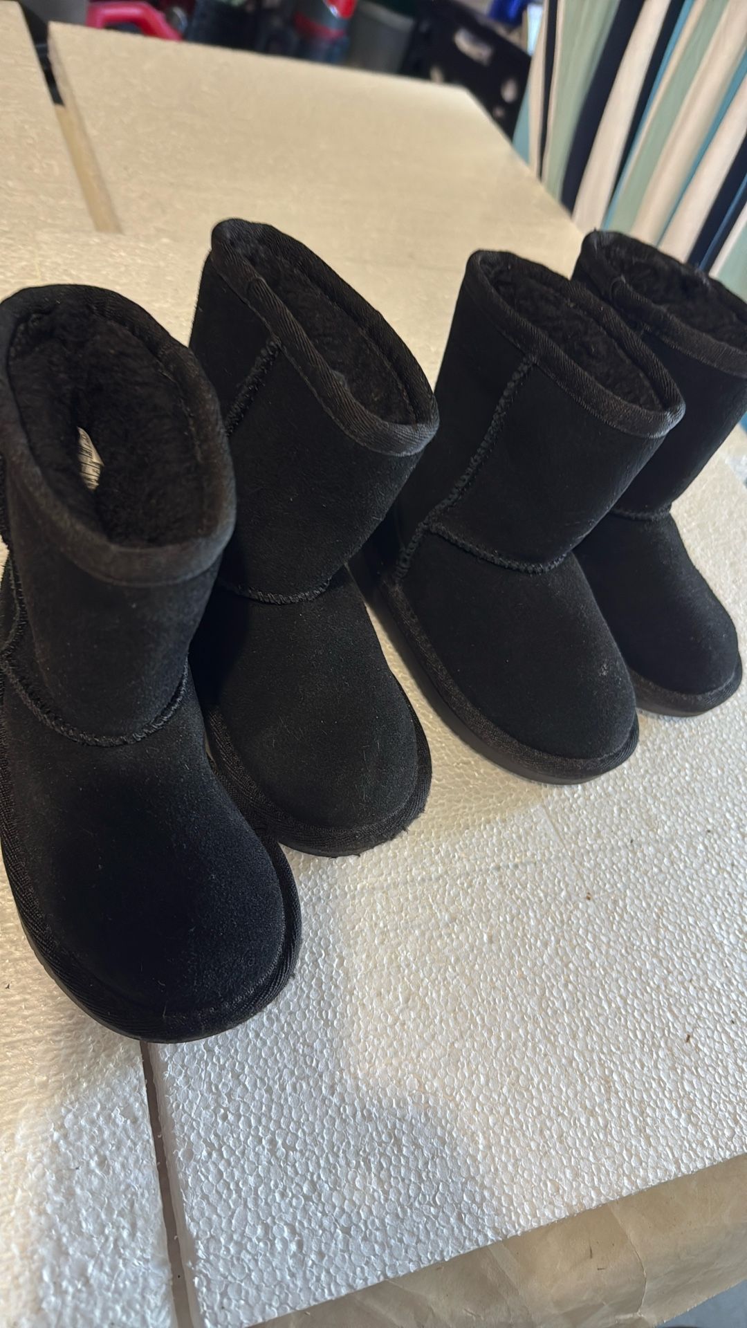 2 Pre -owned Toddlers Koolaburra by UGS Shoes Sizes 6 and 7 Still in great condition Asking price is $30 Pick up in Powder Springs Ga 30127